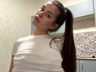 Live webcam model deannadobosz on Soda Cams