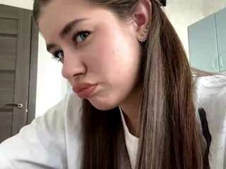 Live webcam model deannadobosz on Soda Cams