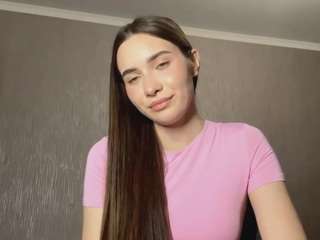 Live webcam model deliasohrabi on Soda Cams