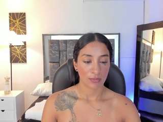 Dieses Model ist jetzt live. dulce-nicoll