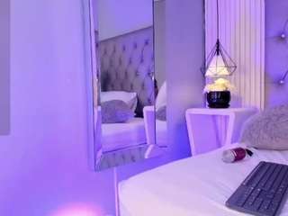 IvyRous live webcam show