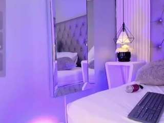 IvyRous live webcam show