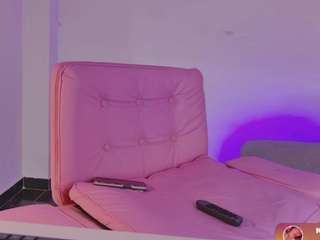 kittymyers01's live room