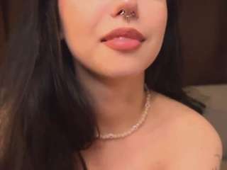 Live webcam model linamalina on Soda Cams