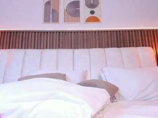 lisalain's CamSoda show and profile