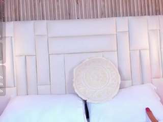 LisaLain live webcam show