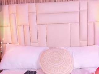 LisaLain live webcam show