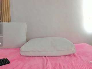 lua-rosse Live Webcam on CamSoda