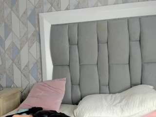 Live webcam model penelope-cox on Soda Cams