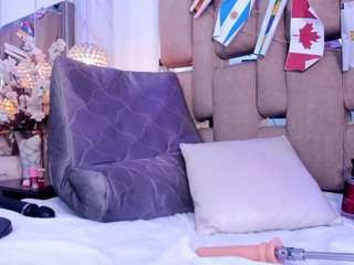 scarletblondie