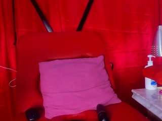 scarletblondie