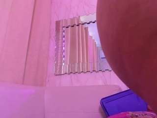 scarletblondie