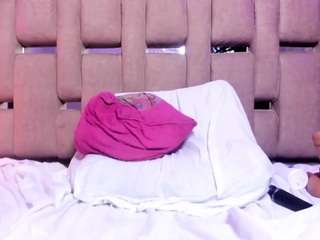scarletblondie live cam