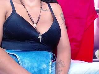 thaliapervertt's CamSoda show and profile