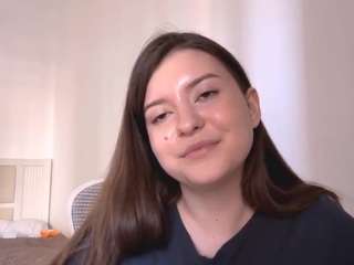 Live webcam model tiffaneybreault on Soda Cams