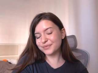 tiffaneybreault live cam profile