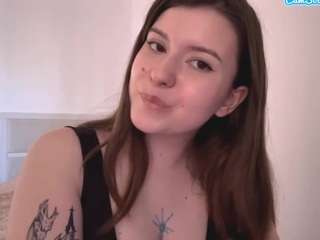 Live webcam model tiffaneybreault on Soda Cams