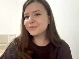 Live webcam model tiffaneybreault on Soda Cams