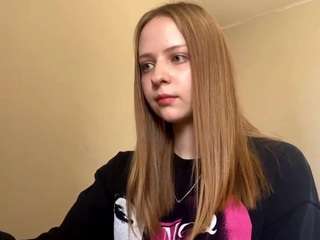 Live webcam model tuyetdeliz on Soda Cams