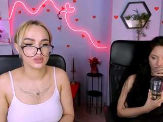 Live webcam model angel-hip on Soda Cams