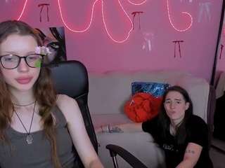 Live webcam model angel-hip on Soda Cams