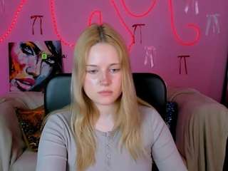 Live webcam model angel-hip on Soda Cams