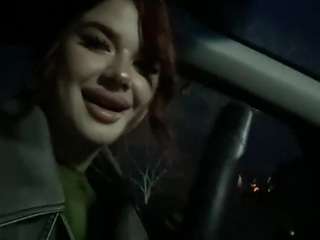 Live webcam model annikaazzaro on Soda Cams