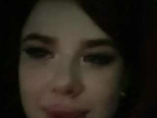 Live webcam model annikaazzaro on Soda Cams