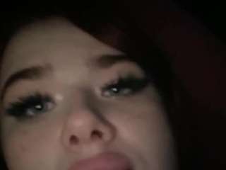 Live webcam model annikaazzaro on Soda Cams