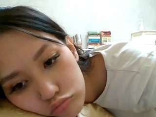 Live webcam model charlsieblankenbaker on Soda Cams