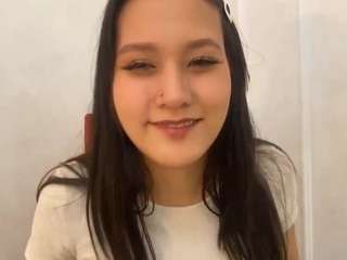 le modèle charlsieblankenbaker est en webcam porno dans un show sur le site camsoda, il possède les tags suivants: ahegao,strip,pussy,schoolgirl,sexting,sexy,skinny,solo,spank,sph,striptease,no smoking,tattoos,tease,teen 18,thin,twerk,wet,white,young adult