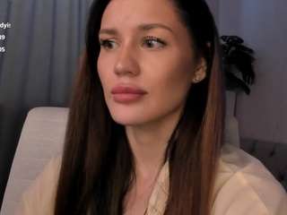 Live webcam model cute-fox4 on Soda Cams