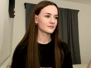 Live webcam model double-sun on Soda Cams