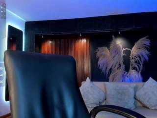 emily-loppez live webcam show