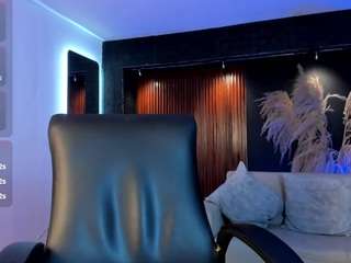 emily-loppez live webcam show