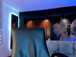 emily-loppez live webcam show
