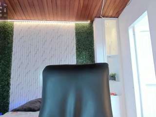 emily-loppez live webcam show