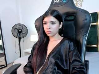emily-loppez