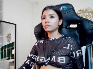 Emily-Loppez