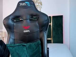 emily-loppez