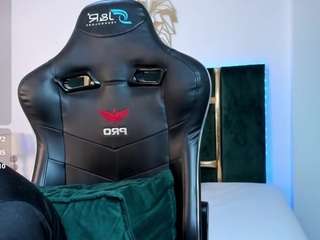 Emily-Loppez