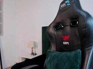 emily-loppez
