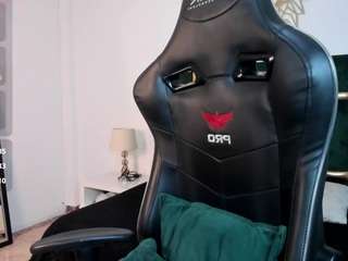 Emily-Loppez