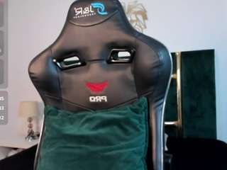 emily-loppez