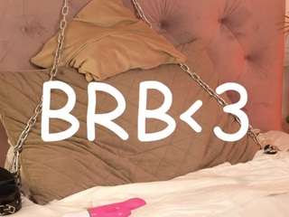 Julcy-Peach live webcam show
