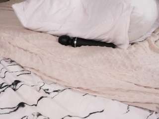 LauriTrucchio live webcam show