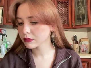 Live webcam model mariamcourey on Soda Cams