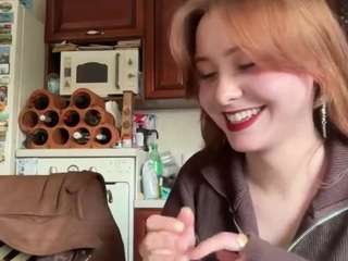 Live webcam model mariamcourey on Soda Cams