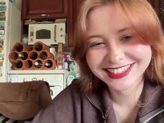 Live webcam model mariamcourey on Soda Cams