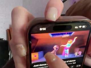 Live webcam model mariamcourey on Soda Cams